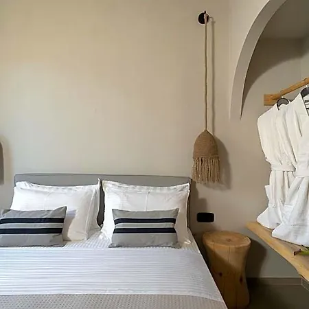 Amo Golden Hotel